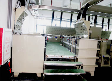 手動(dòng)陽(yáng)極氧化生產(chǎn)線(xiàn)