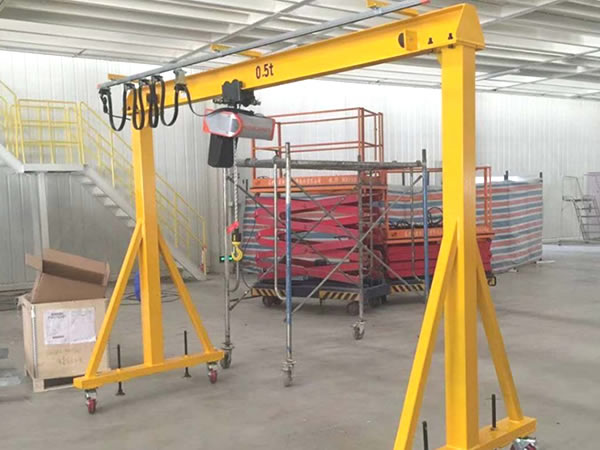 成華牌可移動(dòng)小型電動(dòng)龍門(mén)吊架